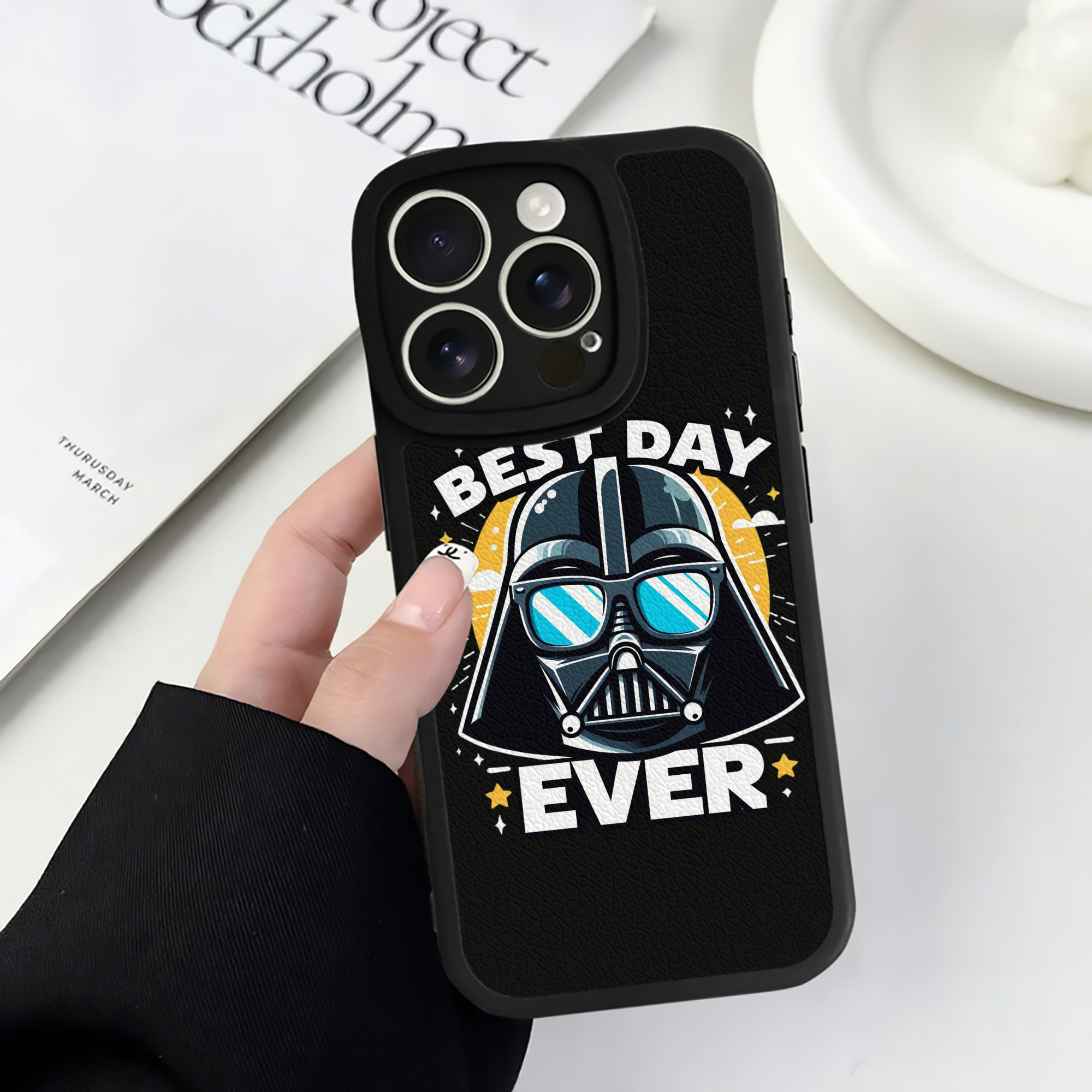 （画像用） スター・ウォーズ Star Wars 【iPhone 16シリーズ対応】シリコンスマホケース（レザー調） 材質：シリコン